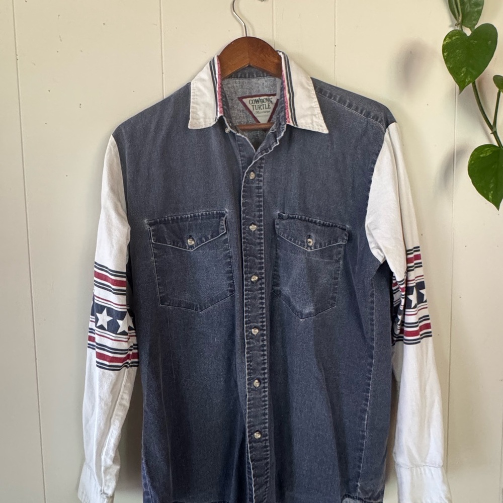 Men's Denim&Co Blue and White Star Sleeve Shirt